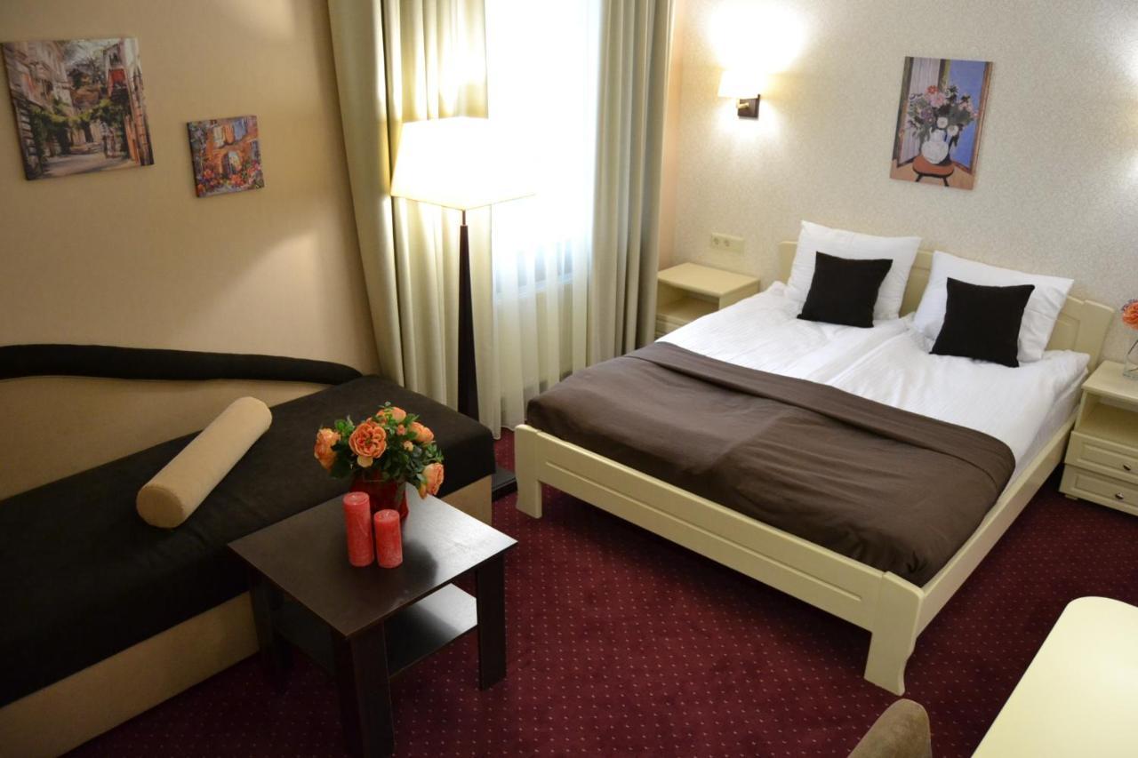 Hotel Ajur オデッサ エクステリア 写真