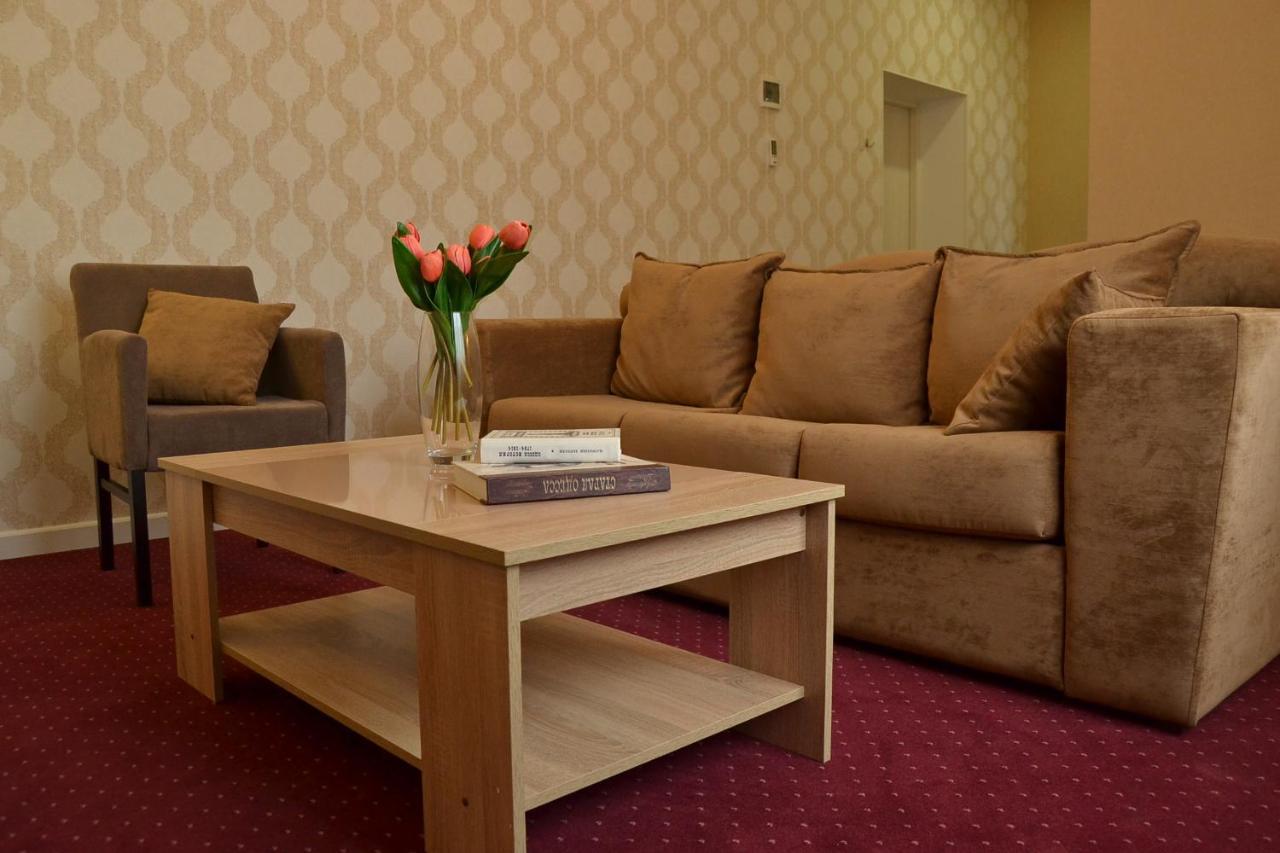 Hotel Ajur オデッサ エクステリア 写真