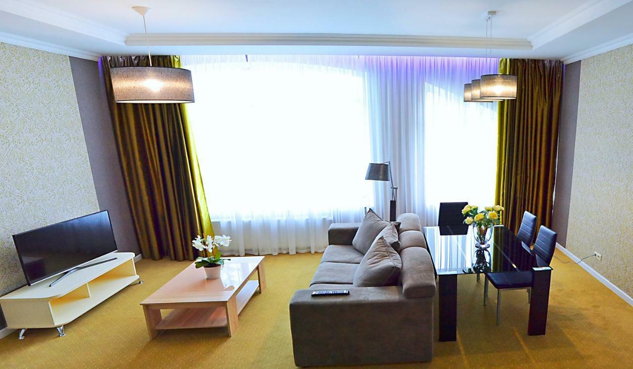 Hotel Ajur オデッサ エクステリア 写真