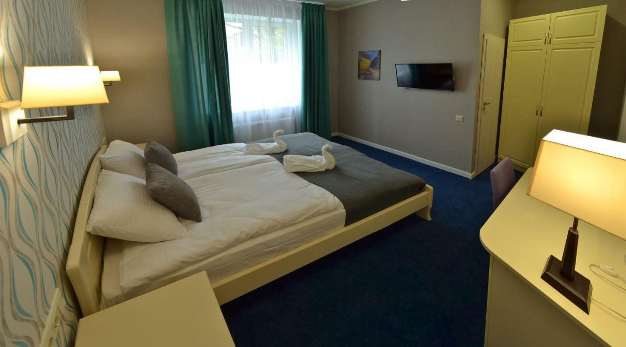 Hotel Ajur オデッサ エクステリア 写真