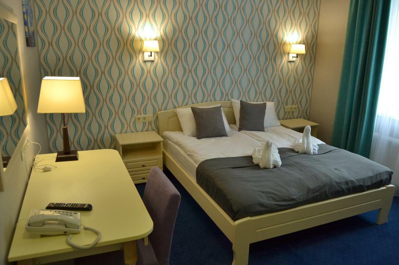 Hotel Ajur オデッサ エクステリア 写真