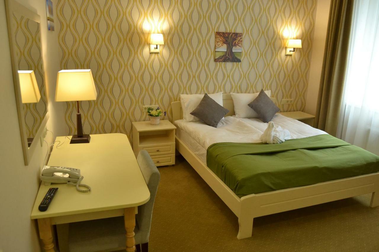 Hotel Ajur オデッサ エクステリア 写真
