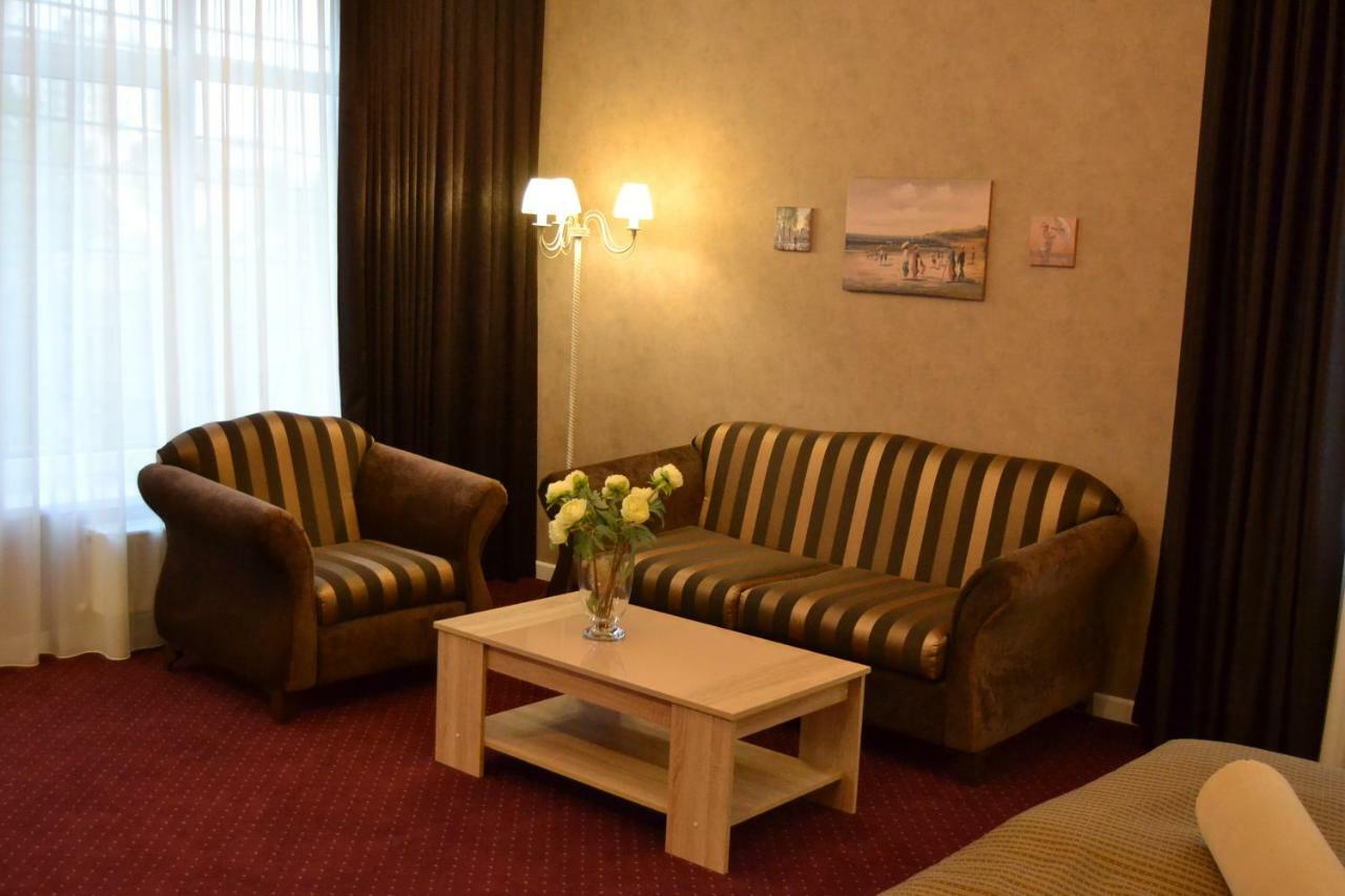 Hotel Ajur オデッサ エクステリア 写真