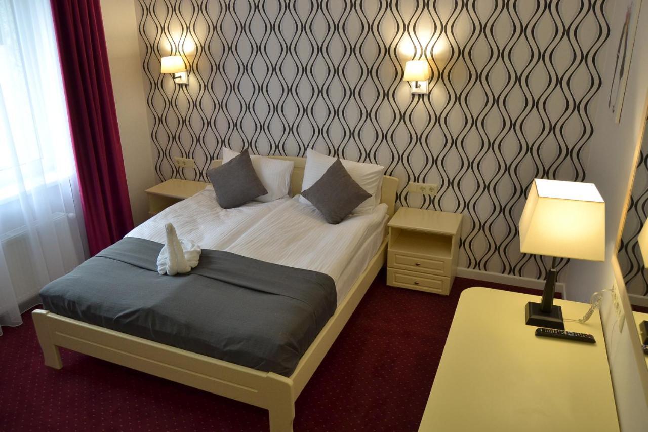 Hotel Ajur オデッサ エクステリア 写真